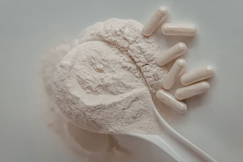 Kanna root extract powder and capsules